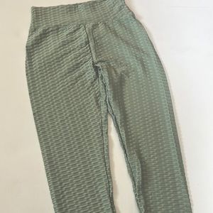 Booty lift textured leggings xl